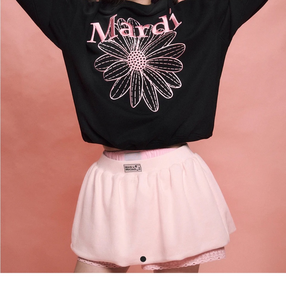 MARDI MERCREDI SWEATSHIRT FLOWERMARDI NEEDLEWORK_BLACK PINK